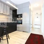 Einpark Fabulous Apartment With Private Parking